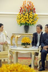 Angelina Jolie - Peace Palace in Phnom Penh, September 2015