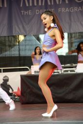 Ariana Grande - 