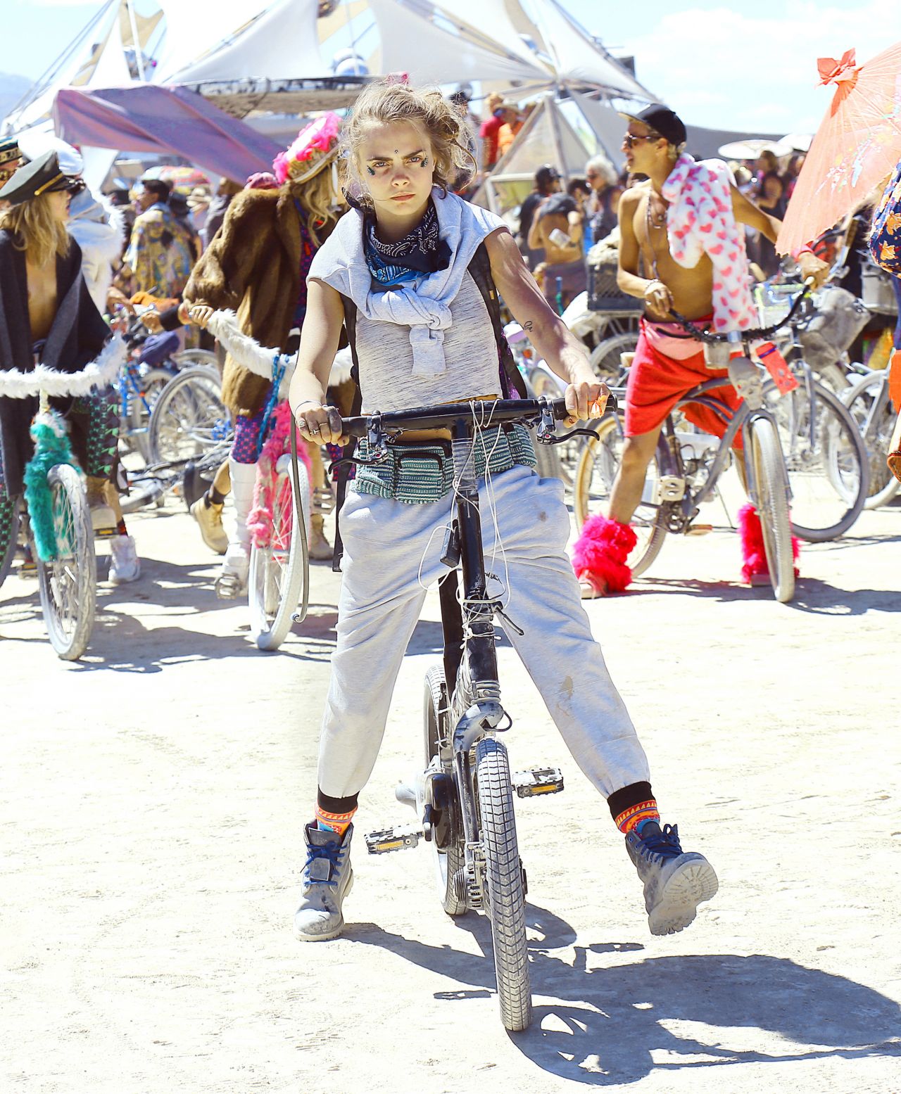 Cara Delevingne - 2015 Burning Man Festival in Black Rock City, Nevada