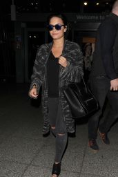 Demi Lovato Airport Style - Heathrow Airport in London, September 2015