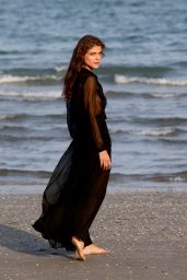 Elisa Sednaoui - Photocall During the 72nd Venice Film Festival in Venice