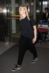 Elle Fanning Airport Style - Pearson International Airport in Toronto, September 2015