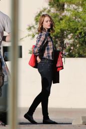 Emma Stone - La La Land Set Pics - Pasedena, September 2015