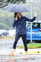 Jennifer Garner in Leggings - Braves the Hard Rain in Brentwood - September 2015