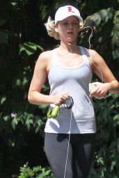 Jennifer Lawrence Jogging in Atlanta, September 2015