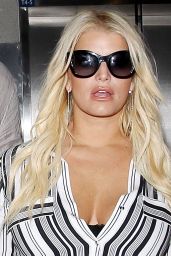 Jessica Simpson Airport Style - at LAX Airport in Los Angeles, September 2015
