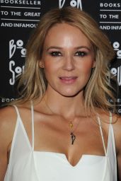 Jewel Kilcher - Signs Her New Book at Book Soup in West Hollywood