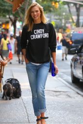Karlie Kloss Street Style - New York City, September 2015