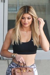 Kylie Jenner Booty in Tights at the Westfield Mall in Calabasas, September 2015