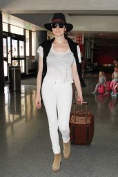 Laura Prepon at LAX Airport, September 2015