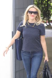 Reese Witherspoon Booty in Jeans - Arriving at Her Office in Santa Monica, September 2015