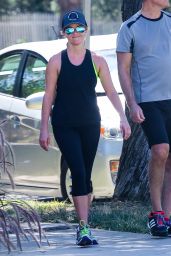 Reese Witherspoon in Leggings - Jogging in Santa Monica, September 2015