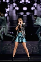 Taylor Swift - 1989 Concert in Nashville, September 2015