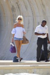 Victoria Silvstedt - Heads Out on a Boat Trip in St. Tropez, September 2015