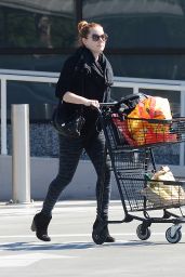 Amy Adams - Shopping in Los Angeles, October 2015