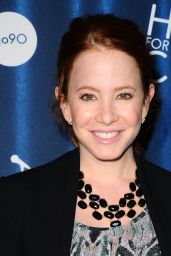 Amy Davidson - Hilarity For Charity