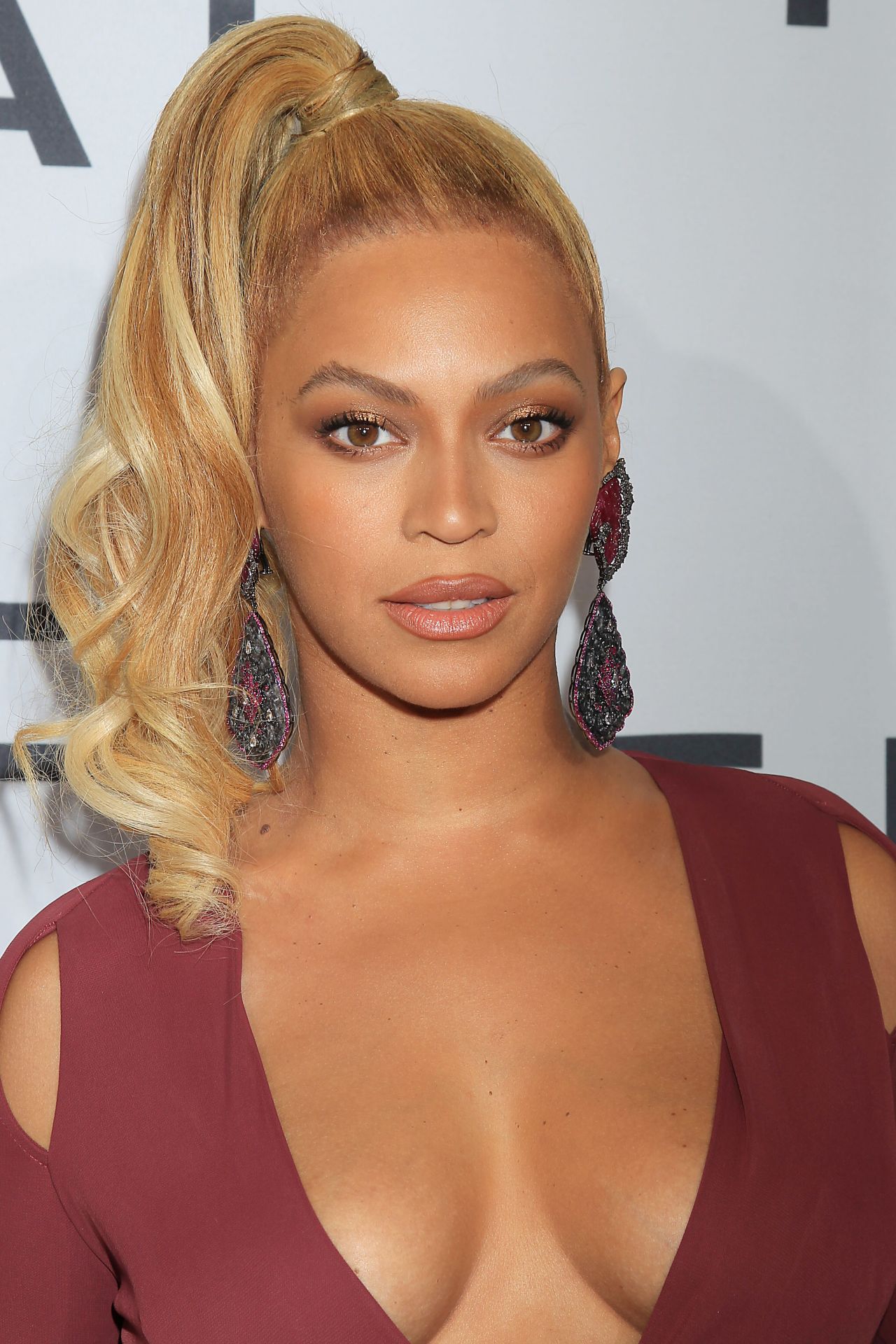 Beyonce - 'TIDAL X 1020' Amplified by HTC in Brooklyn • CelebMafia