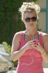 Britney Spears - Leaving a Gym in Calabasas, October 2015