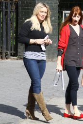 Hilary Duff and Molly Bernard - on the Set of 
