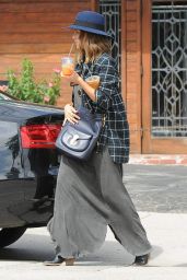 Jessica Alba - at Verve Coffee Roasters in West Hollywood, October 2015