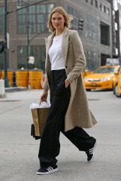 Karlie Kloss - Out in New York City, October 2015