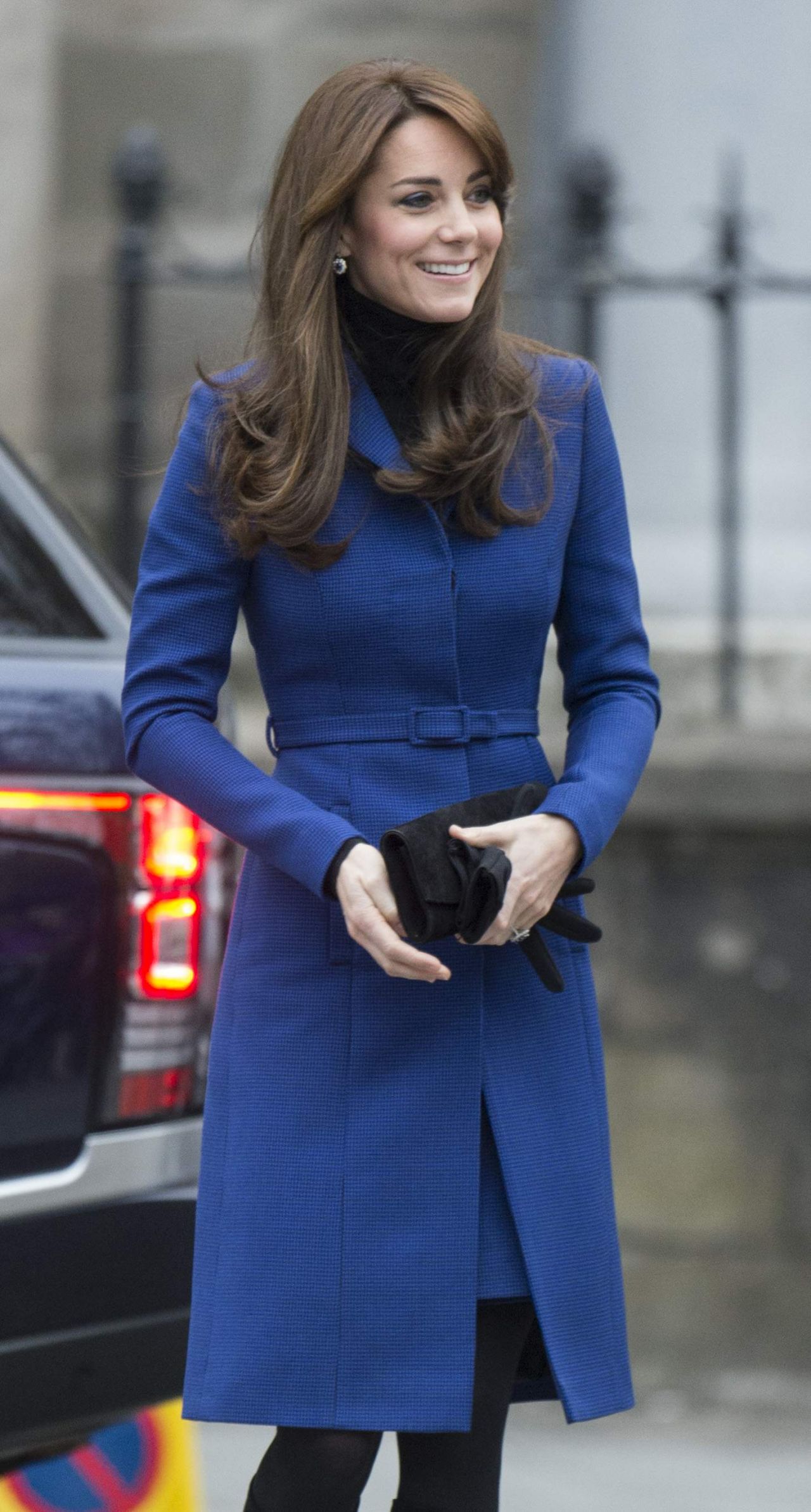 Kate Middleton - Her First Official Cisit to Dundee ...