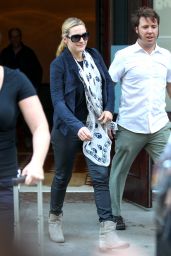 Kate Winslet WEars Skull Scarf on Her way to JFK Airport, October 2015