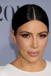 Kim Kardashian – 2015 InStyle Awards in Los Angeles • CelebMafia