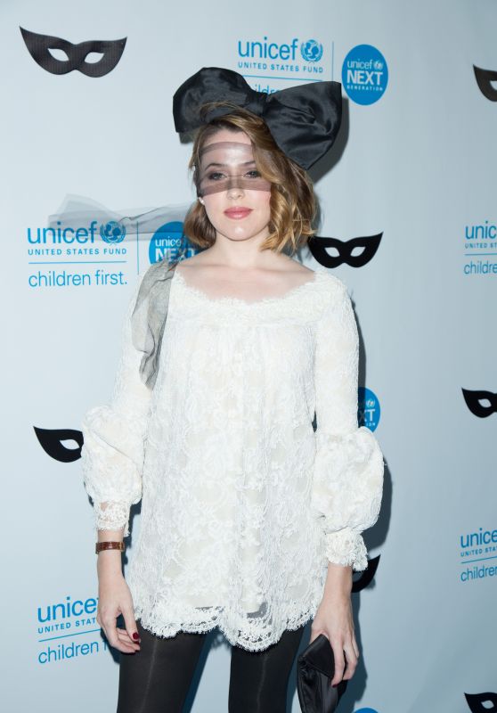 Majandra Delfino - 2015 UNICEF Black & White Masquerade Ball in Los Angeles