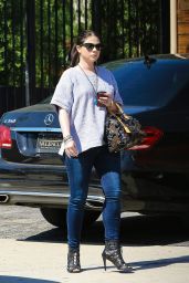 Michelle Trachtenberg Heads to Lunch at Gracias Madre in West Hollywood, October 2015