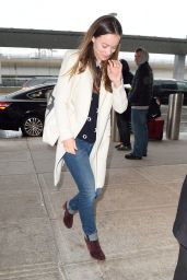 Olivia Wilde at JFK Airport, October 2015