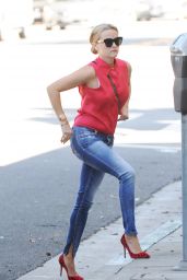 Reese Witherspoon in Tight Jeans - Out in Los Angeles, September 2015