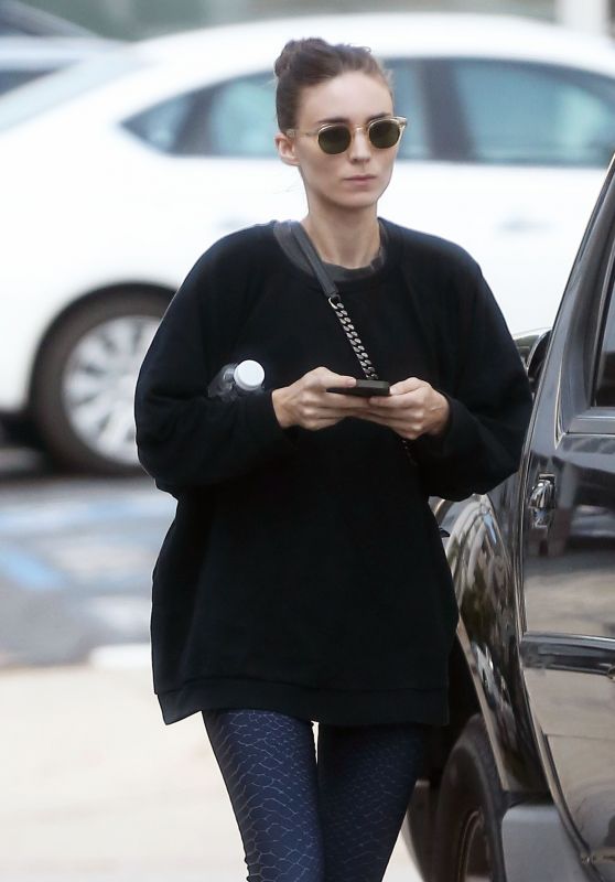 Rooney Mara - Out in Los Angeles, October 2015 • CelebMafia