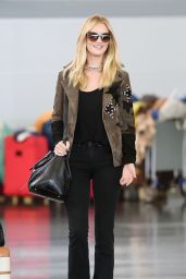 Rosie Huntington-Whiteley at JFK Airport, October 2015