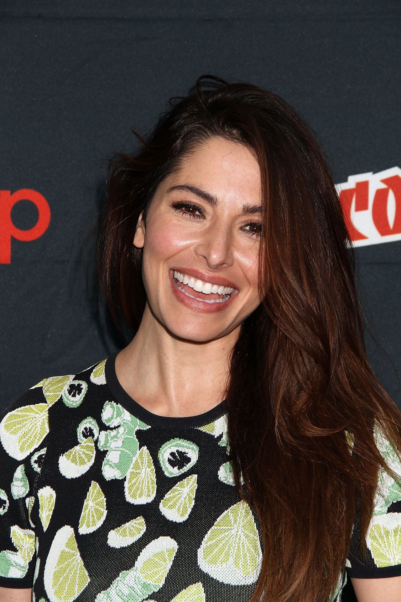 Sarah Shahi - Promoting Person of Interest at 2015 New York Comic-Con ...