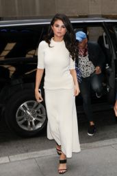 Selena Gomez Style - New York City, October 2015