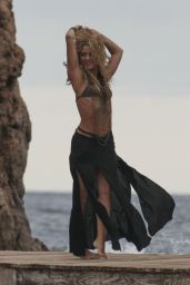 Shakira in a Bikini Top on the Set of a Commercial in Spain, October 2015