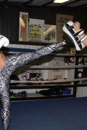 Amanda Righetti - Boxing to Keep in Shape - Santa Monica, November 2015