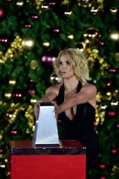 Britney Spears - Christmas Tree Lighting Ceremony at the LINQ Promenade in Las Vegas 11/21/2015
