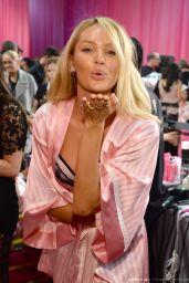 Candice Swanepoel – 2015 Victoria’s Secret Fashion Show in New York City, Dressing Room