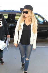 Carmen Electra Airport Style - LAX in Los Angeles, November 2015