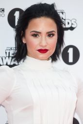 Demi Lovato - 2015 BBC 1 Teen Awards in London