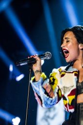 Demi Lovato - 2015 BBC 1 Teen Awards in London