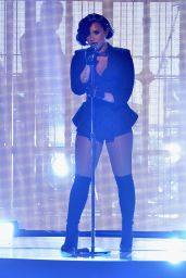 Demi Lovato Performs at 2015 American Music Awards in Los Angeles