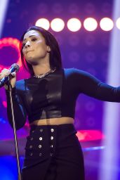Demi Lovato - Talk Show at Senkveld in Sweden, November 2015