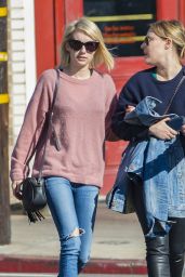 Emma Roberts Street Style - Out in Los Felitz, November 2015