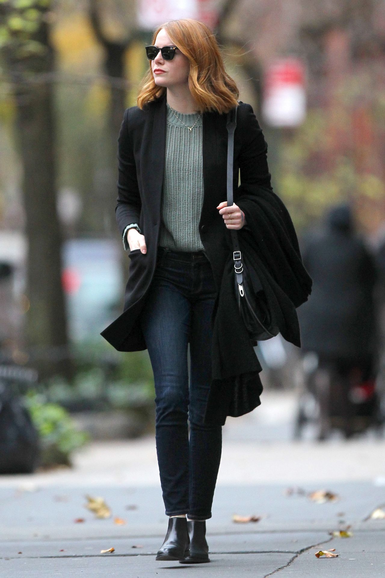 Emma Stone Casual Style - New York City, 11/18/2015 • CelebMafia