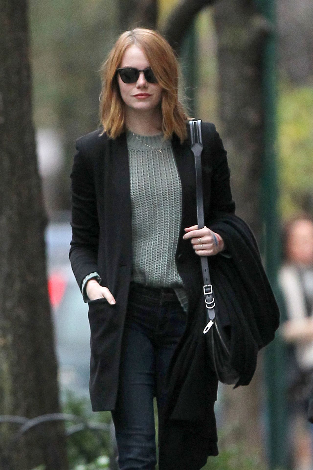 Emma Stone Casual Style - New York City, 11/18/2015 • CelebMafia