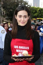 Emmy Rossum – Los Angeles Mission Thanksgiving For The Homeless At The Los Angeles Mission, 11/25/2015