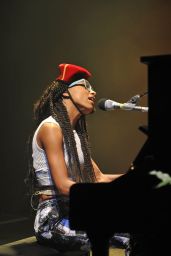 Esperanza Spalding - Performing at Shepherd